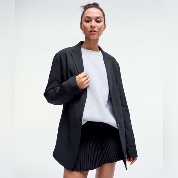 Lululemon Varsity High-Rise Pleated Tennis Skirt With Shorts Skort Black size 4 - Picture 5 of 13